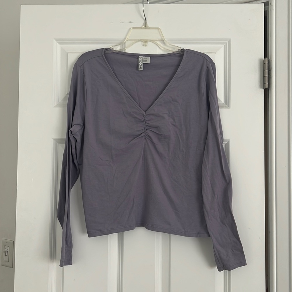 H&M shirt, size XXL but runs small